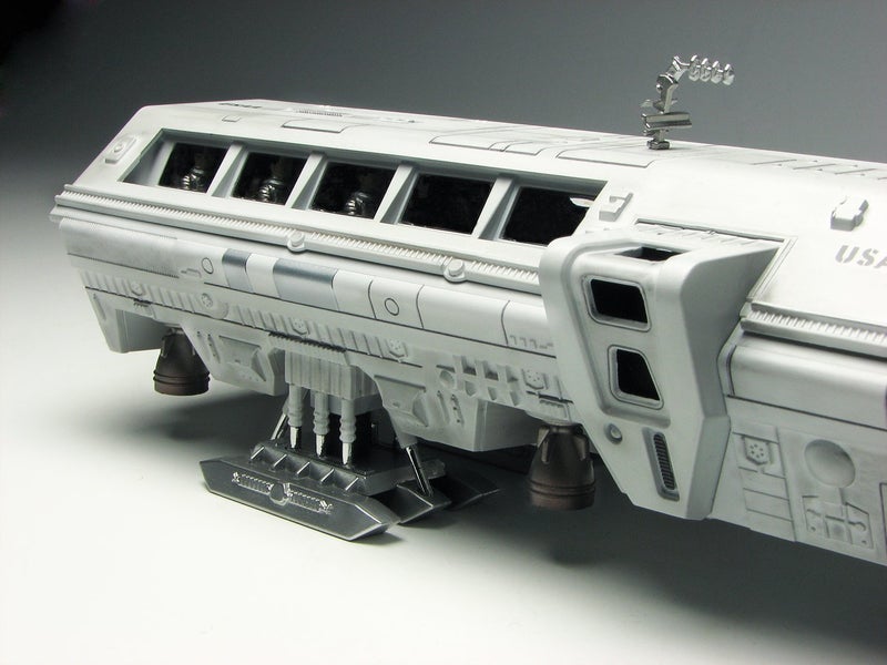 Moebius Models Moebius MMK2001 1:55 2001 Moon Bus Model - Image 4